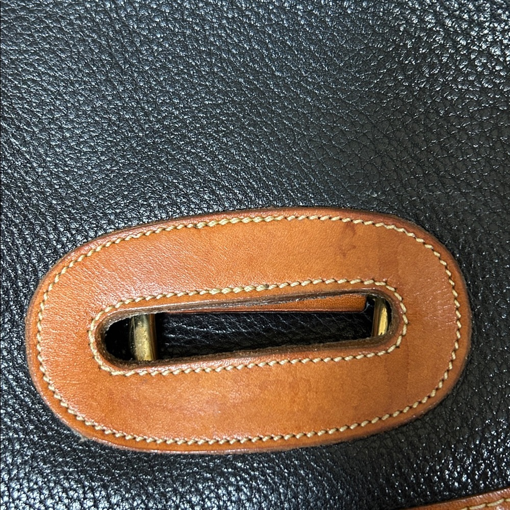Vintage Dooney & Bourke All-Weather Leather Large Horseshoe Bag Crossbody - Picture 8 of 9